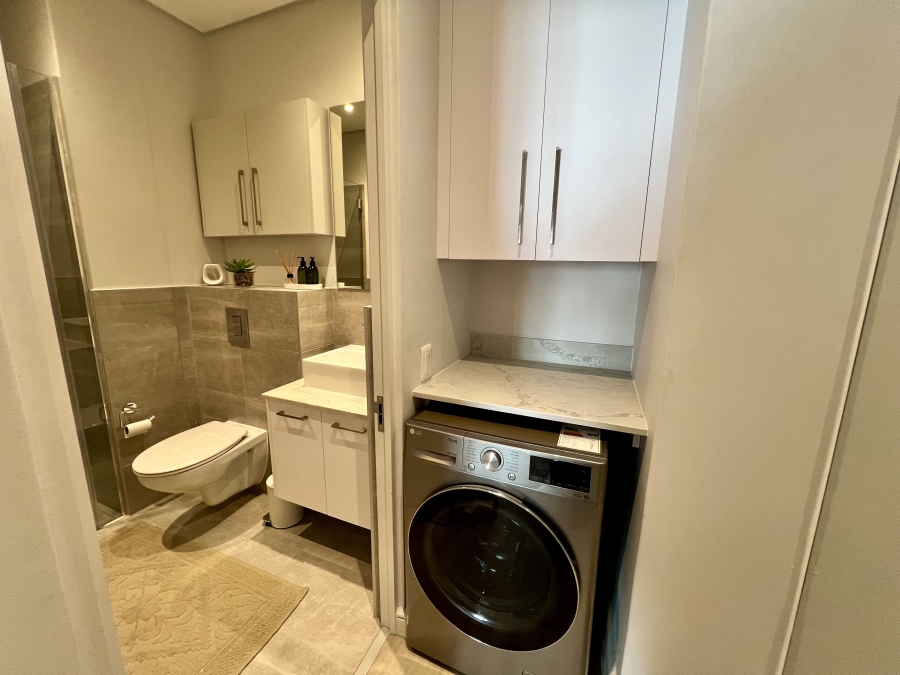 1 Bedroom Property for Sale in Foreshore Western Cape